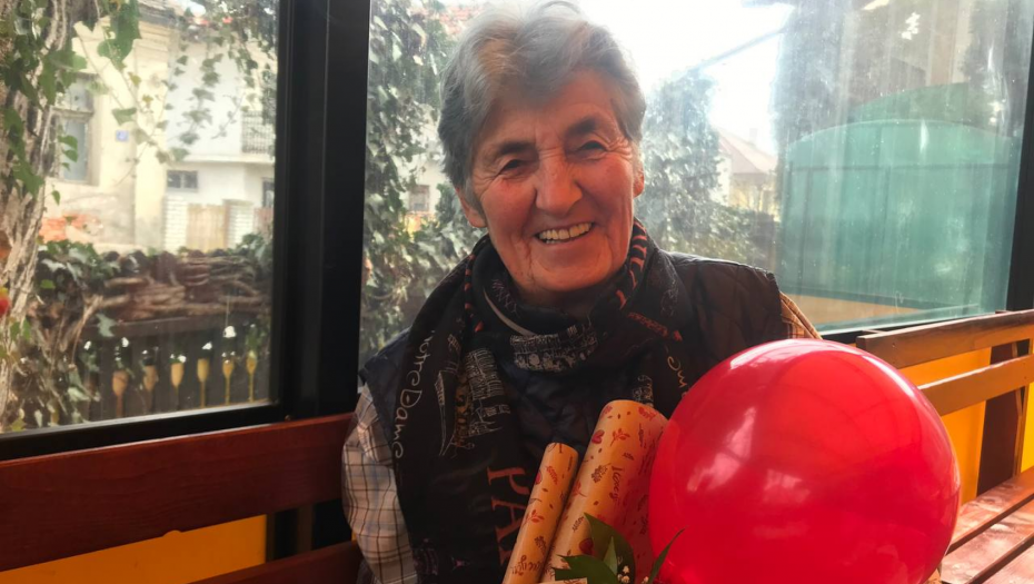 UPISALA VOŽNJU SA 70, TEORIJU POLOŽILA IZ PRVE „Najteže mi bilo da naučim da koristim kompjuter, a joooj, muke su to bile“