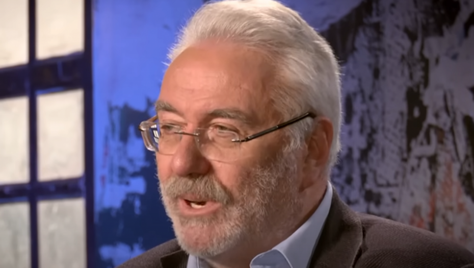 PALE MASKE: Nestorović opet stao uz ljude kojima je Srebrenica genocid, a Kosovo nezavisno