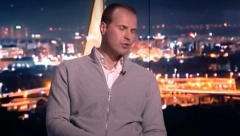 PREDRAG MILOVANOVIĆ JE DEŽURNI ZA PLJUVAČINU PO SRPSKOM NARODU U ŠOLAKOVIM MEDIJIMA Vređa koga stigne dok se krije iza imuniteta