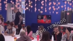 JANJUŠ NASRNUO NA ANELI, ŠČEPAO JE I GURNUO! Snimak izazvao bes javnosti, Ahmićeva pretrnula od straha!