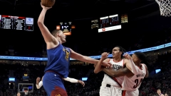 GOSPODSKI POTEZ DŽEJMSA Lebron ušao u istoriju NBA lige, pa dobio pitanje o Jokiću, odgovorom iznenadio čitavu Srbiju