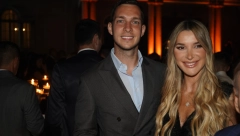 DŽAJINA ĆERKA OBJAVILA INTIMNU FOTKU SA MUŽEM! U ovakvom izdanju ih niste videli do sada, sve pršti od strasti!