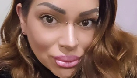 NEMOJTE DA ME ŽALITE, MRZITE ME! Potresna ispovest pevačice koja je bila u kandžama poroka!