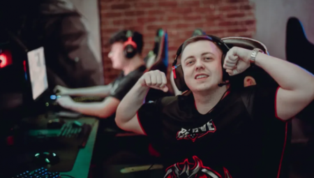 OSVAJAO TITULE SA ZVEZDOM, A SADA IH POBEĐUJE GDE GOD IH VIDI Aleksa "DoubleAiM" Stanković za Sport.alo o e-sportu na Olimpijskim igrama, računaru od 10.000 evra, snimku o kom se priča...