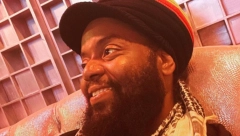 UMRO POZNATI PEVAČ Veliki gubitak, oglasio se i premijer, uzrok smrti misterija!