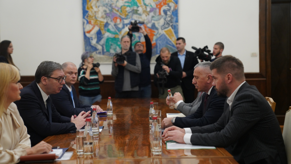 Kamberijeva lista završila konsultacije kod Vučića, Ruska stranka započela razgovor