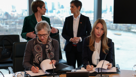 Đedović Handanović potpisala sporazume sa EBRD za podršku ulaganjima u sektor obnovljivih izvora energije u Srbiji (FOTO)