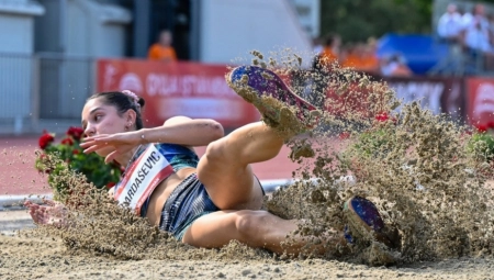 DRAMA NA SVETSKOM PRVENSTVU Dok se naša Milica borila za medalju, njen trener je hteo da se obračuna sa redarima