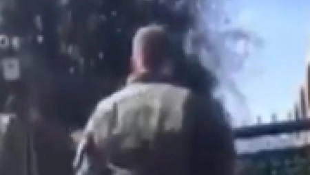 POSLEDICE BILE FATALNE Umro američki vojnik koji se zapalio ispred izraelske ambasade u Vašingtonu (VIDEO)