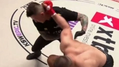 NEVEROVATNA SITUACIJA Srpski borac udario sudiju tokom borbe