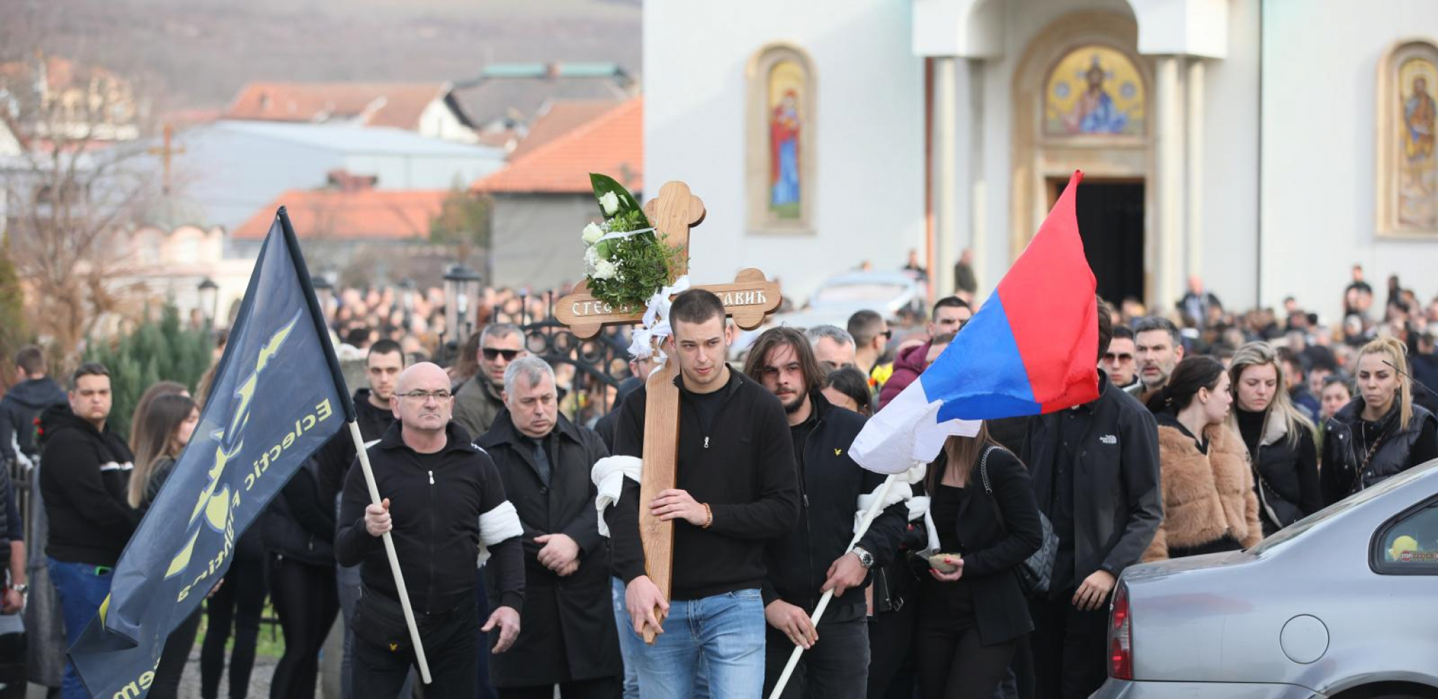 "UBICE SU GA ČEKALE ISPRED KLUBA, PRE TOGA SU GA PROVOCIRALI" Neutešni deda MMA borca o jezivoj noći u kojoj je izgubio unuka