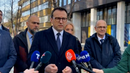 "CILJ KURTIJEVE ODLUKE JE DA PROTERA SRBE!" Petar Petković se obratio iz Brisela