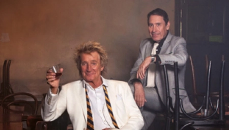 Sir Rod Stewart & Jools Holland su udružili snage u sjajnoj posveti muzičkoj eri big bendova!