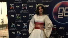 OČEKIVALI SU ANĐEOSKA KRILA? Breskvicin stilista zapušio usta svima, otkrio značenje simbola koji je mnogima zapao za oko