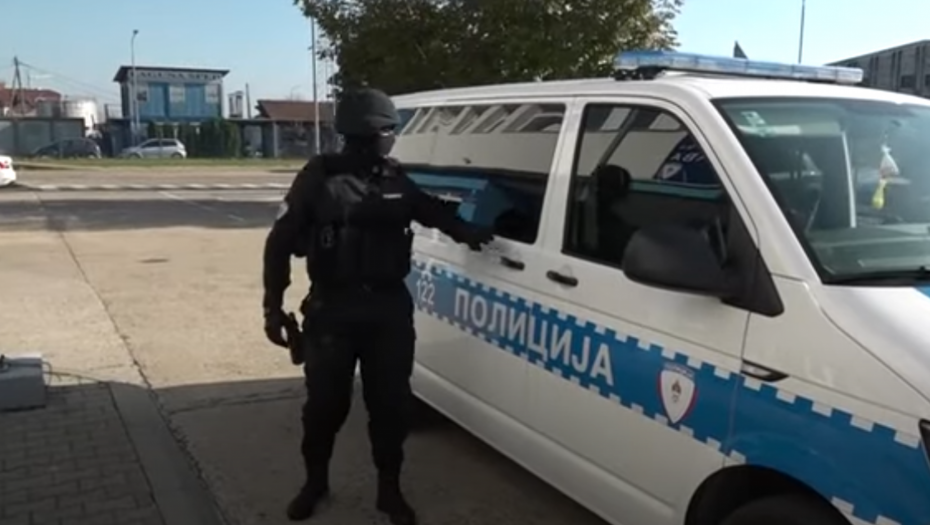OTAC KAMIONOM UBIO SINA (5) Nezapamćena tragedija kod Gradiške