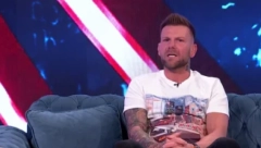 STANISLAV U ZAGRLJAJU POZNATE STARLETE! Isplivala nikad viđena fotka, Miona ni ne sluti šta se dešavalo