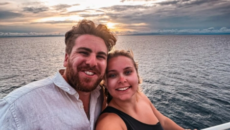 "ODLUČILI SMO DA BUDEMO SEBIČNI" Ovaj par ide na 10 putovanja godišnje, a zbog ovoga ne žele da imaju decu (FOTO)