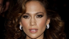 "MAMA JE BILA NARCISOIDNA, A TATA ME IGNORISAO..." Džej Lo otvorila dušu i otkrila šok detalje, "bila sam zlostavljana"