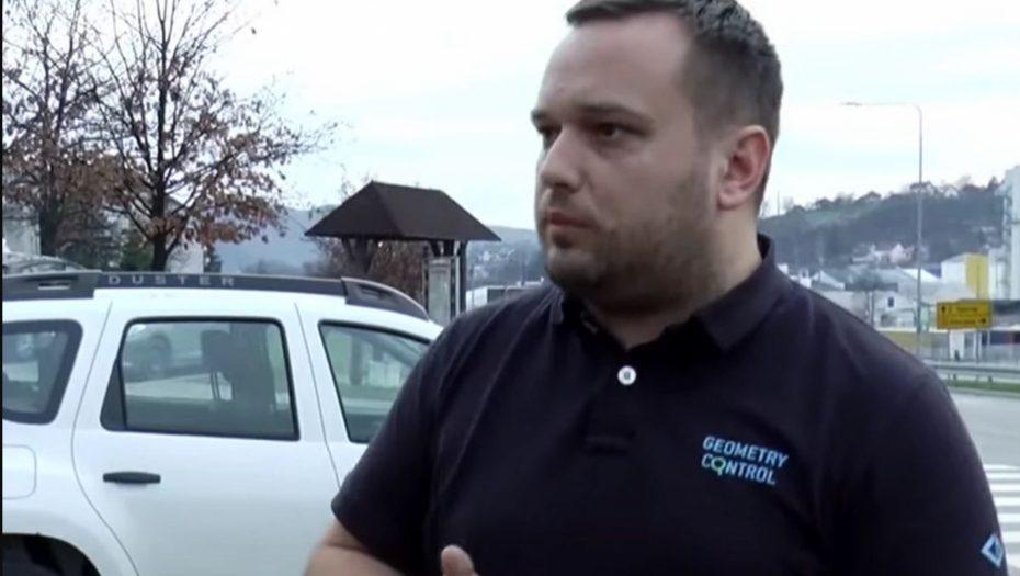 "OPKOLILI SU NAS, REŽALI I GRIZLI, HTELI SU DA MI RASTRGNU DETE" Čopor krvoločnih pasa izujedao dečaka (4), njegov otac otkrio detalje horora