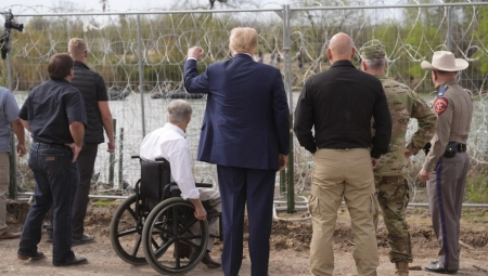 PITANJE KOJE ĆE ODLUČITI SUDBINU SAD Bajden moli Trampa da se "ujedine", Donald ga hladnokrvno gazi