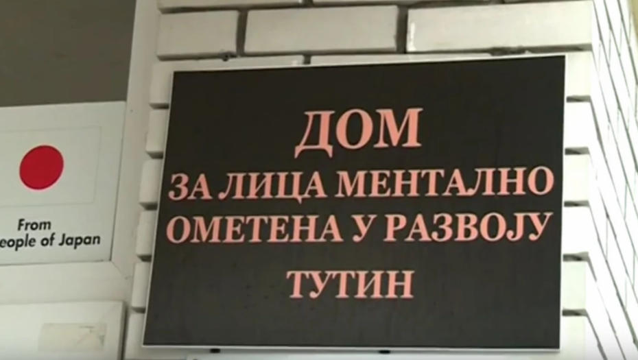 ODSEKAO CIMERU POLNI ORGAN, PA GA DRŽAO U DŽEPU OD PIDŽAME Mrtvozornika u Novom Pazaru šokiralo kada mu je pacijent prišao i uradio ovo!