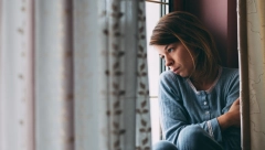 MUŽ JE NAPUSTO ZBOG DUPLO MLAĐE Napravila mi je pakao od život, na ulicu nisu smeli da izađu