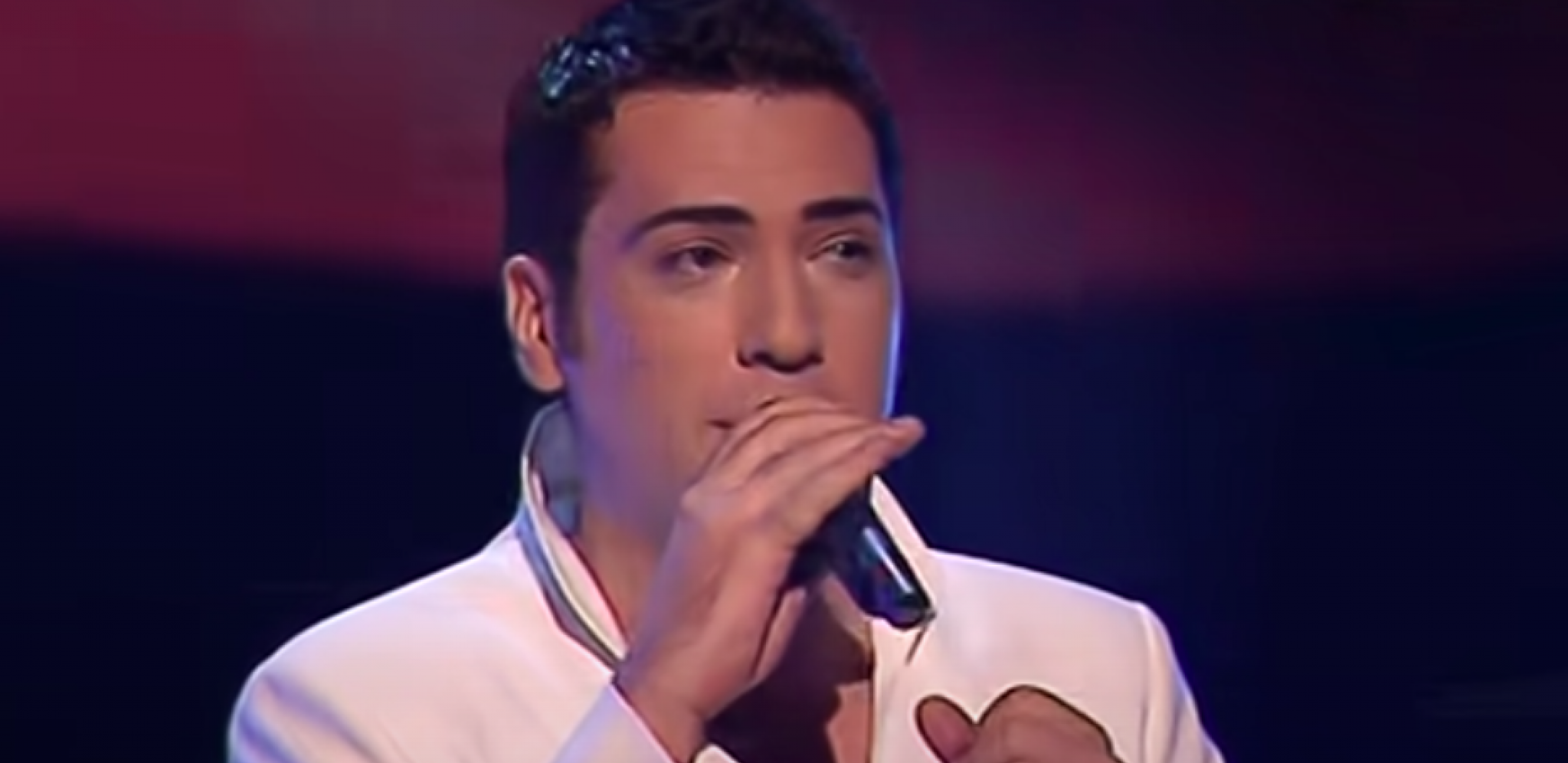 ŽELJKO JOKSIMOVIĆ OTVORIO FINALE HITOM IZ 2004. GODINE Srbija obeležila 20 godina od njegovog nastupa na Evroviziji