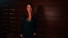 KATARINA ŽIVKOVIĆ PRVI PUT U JAVNOSTI NAKON VESTI O TRUDNOĆI Pevačici se nazire stomak: Partnera nastavljam da krijem