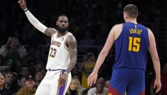 UŠAO U VEČNOST NBA LIGE Lebron Džejms ispisao istoriju protiv Nagetsa, ovo je taj koš kojim je prešao magičnu brojku (VIDEO)