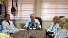 Elek: Zbog zabrane dinara ugroženi zaposleni u KBC Kosovska Mitrovica, ponestaje i hrane za pacijente (FOTO/VIDEO)