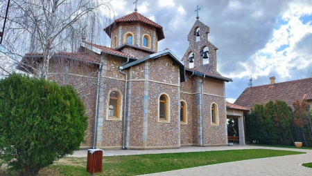 "SVE JE TO UDEO NEČASTIVOG, TU JE UVEK DUBLJA POVEZANOST" Radnik hrama iz Petrovaradina o tragediji koja ih je zadesila