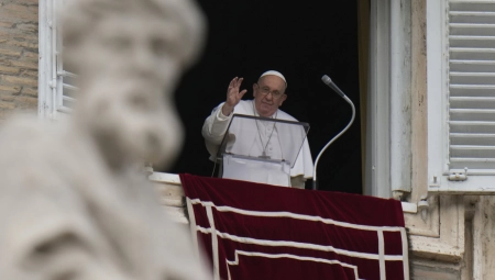 "HILJADE MRTVIH, POVREĐENIH, RASELJENIH. DOSTA VIŠE!" Papa Franja apelovao na prekid sukoba u Gazi