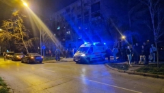 DEKA ALEKSA GLEDA U ŠOKU KAKO MU GORI KUĆA "Sve stvari su mi ostale unutra" (FOTO/VIDEO)