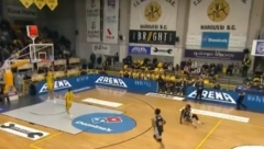 ŠTA URADI RADULJICA Isključen zbog zakucavanja, pa onda mahao celoj hali (VIDEO)