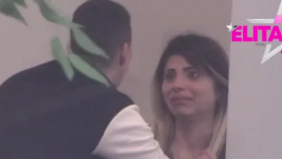 BABA MI SE ŠLOGIRALA! Jecaji odzvanjaju Elitom, Anđela Šparavalo van sebe: Upropastila sam porodicu