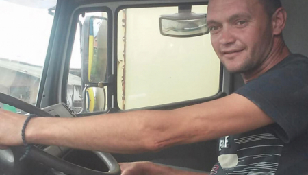 MILUTIN PRE NEGO JE UBIO SEBE I SINA UČINIO JEZIVU STVAR: Sin u garaži pronašao sakriven KOVČEG, u njemu pismo koje ga je ZGROZILO!