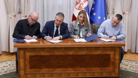 OBEĆANJE PREDSEDNIKA SRBIJE ISPUNJENO Rudarima „Resavice“ 10 odsto veće zarade, potpisan kolektivni ugovor (FOTO)