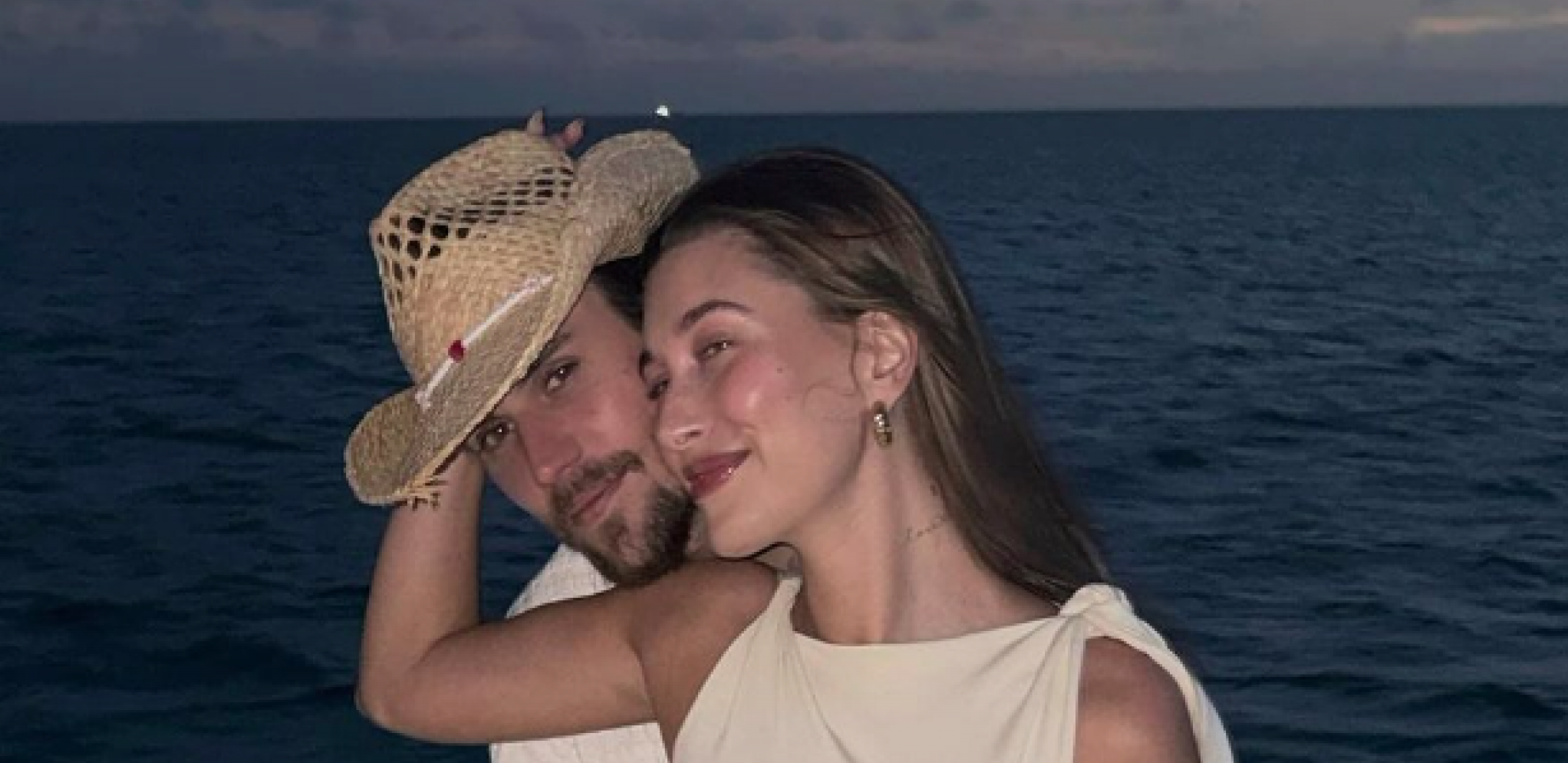 DŽASTIN BIBER POSTAO OTAC! Par dao sinu veoma neobično ime, fotografija bebe obišla svet