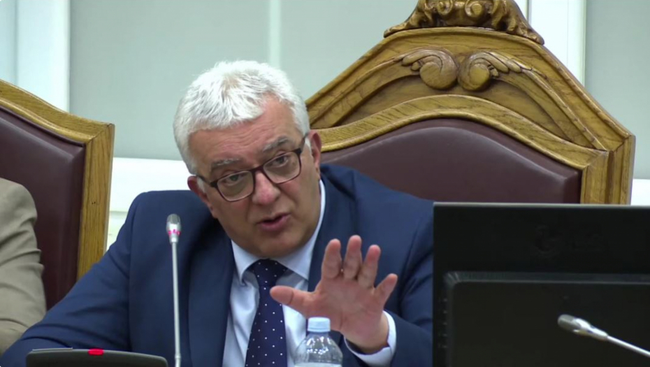 MANDIĆ SE IZVINIO GRAĐANIMA: Ostavimo se priča o prošlosti