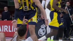 PONOVO FRKA U MADRIDU Kampaco napravio haos, pa završio na parketu (VIDEO)