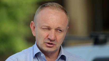 ĐILAS U EPIZODI BALKANSKI ŠPIJUN Neko iznutra sve odaje, evo na koga sumnja lider SSP