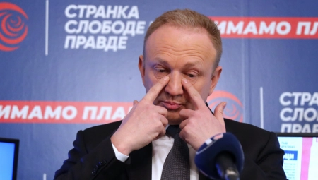 VUČIĆ TREBA SPOMENIK DA TI DIGNE! Đilas čačkao mečku, pa dobio šta je tražio