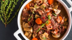URNEBES GULAŠ Sa Zalatibora, ovakav do sada niste jeli, osvojiće i one izbirljive