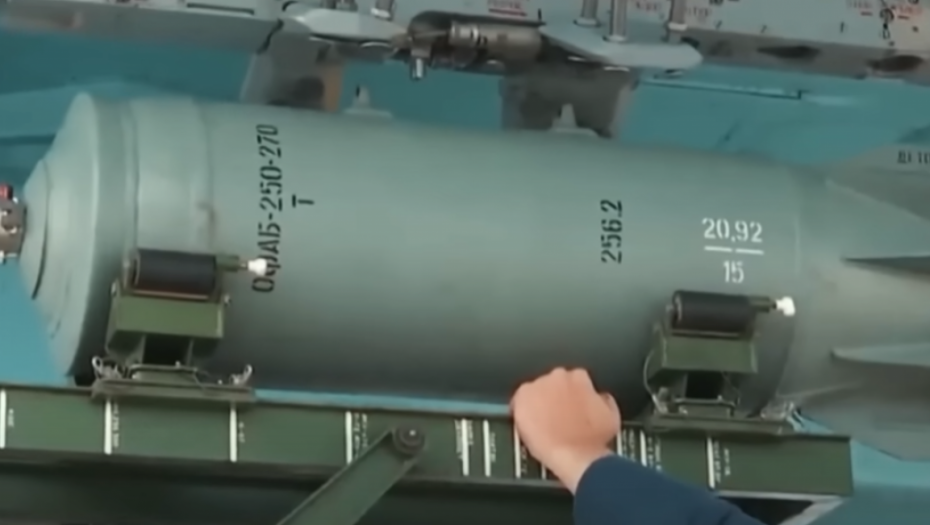 RUSIJA POKRENULA PROIZVODNJU MONSTRUOZNE BOMBE "Golf" pogađa cilj na 70 kilometara (VIDEO)