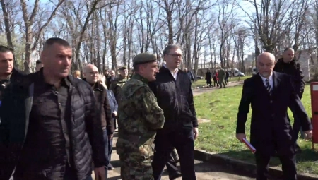 VUČIĆ O PROIZVODNJI DRONOVA SAMOUBICA: Država će uložiti još više novca, ovo su ciljevi