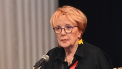 "UNUK ZOVE NAKON TRI MESECA, KO TE JE*E!" Skandalozna izjava Vedrane Rudan u jeku borbe sa rakom: "Žalim što sam ih rodila"