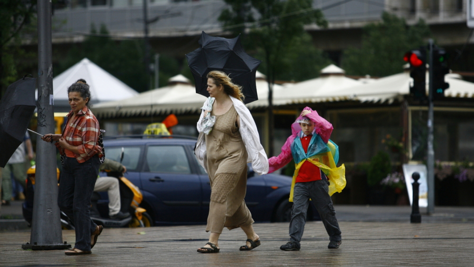 U SRBIJU I DRUGE DELOVE EVROPE STIGLO 180.000 TONA PESKA Iz Sahare do nas putovao na jakom vetru