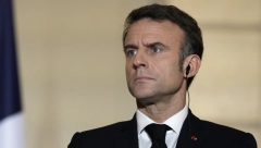 NEZGODAN TRENUTAK ZA MAKRONA Prihvaćena ostavka