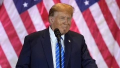 TRAMP TVRDI "DA MU JE POMOGAO" On kaže da je ranije glasao za Bajdena, ali jedan detalj baca sumnju