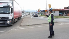 PIJAN KAO LETVA! Policija kod Subotice zaustavila vozača kamiona, "naduvao" 3,28 promila